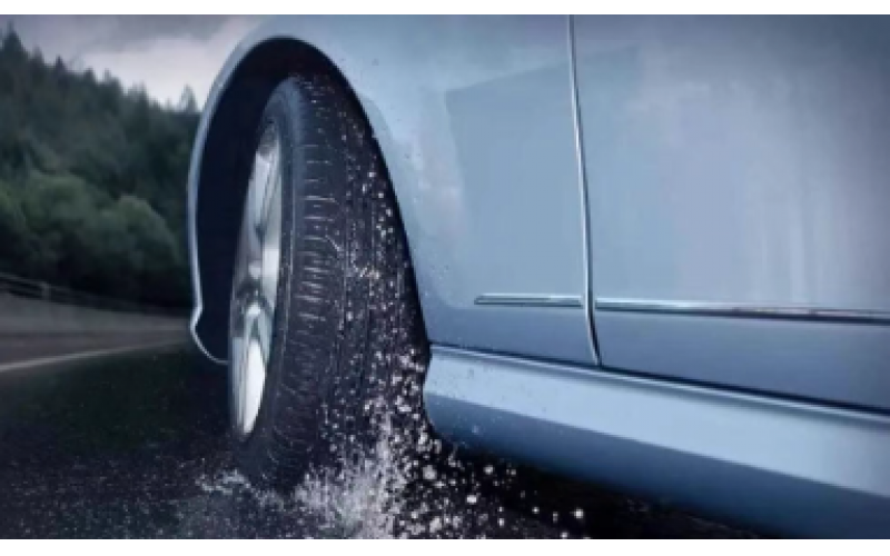 這6個(gè)雨天行車技巧，駕校絕不會(huì)告訴你