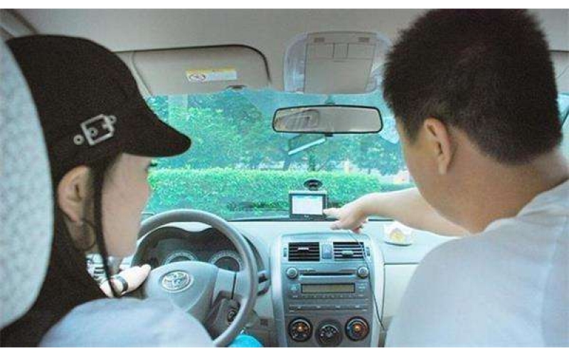 如何選擇適合自己的汽車陪駕教練