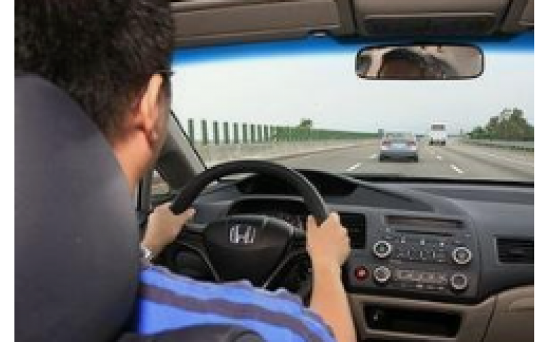 新手如何學(xué)車，聽陪駕教練怎么說